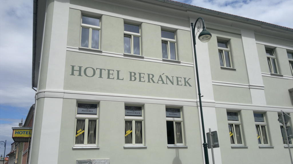 Hotel Beranek Blatna Ngoại thất bức ảnh